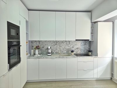 Apartament cu 3 camere de închiriat în Ferdinand-CPL, Râmnicu Vâlcea – fotografia 3 din 14