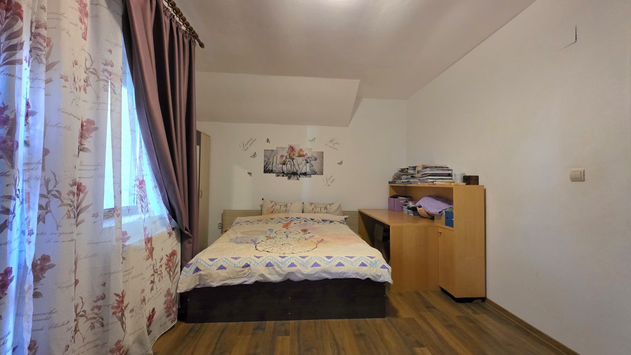 Casă cu 4 camere de vânzare în Lazu – fotografia 21 din 26