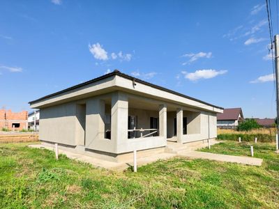 Casă cu 3 camere de vânzare în Vidra – fotografia 3 din 11