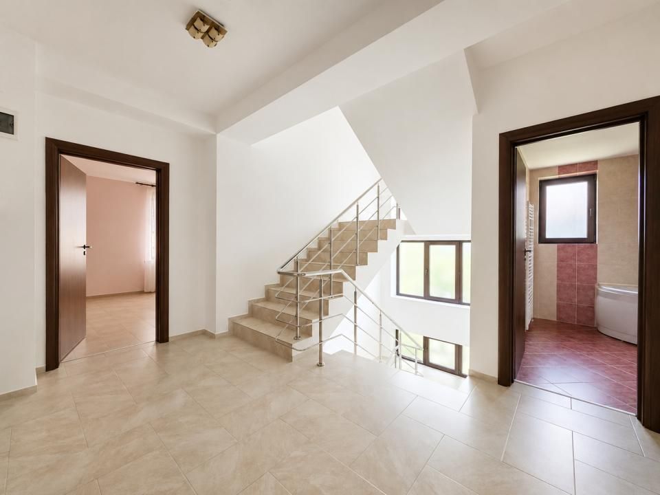 Casă cu 6 camere de vânzare în Buftea – fotografia 6 din 18