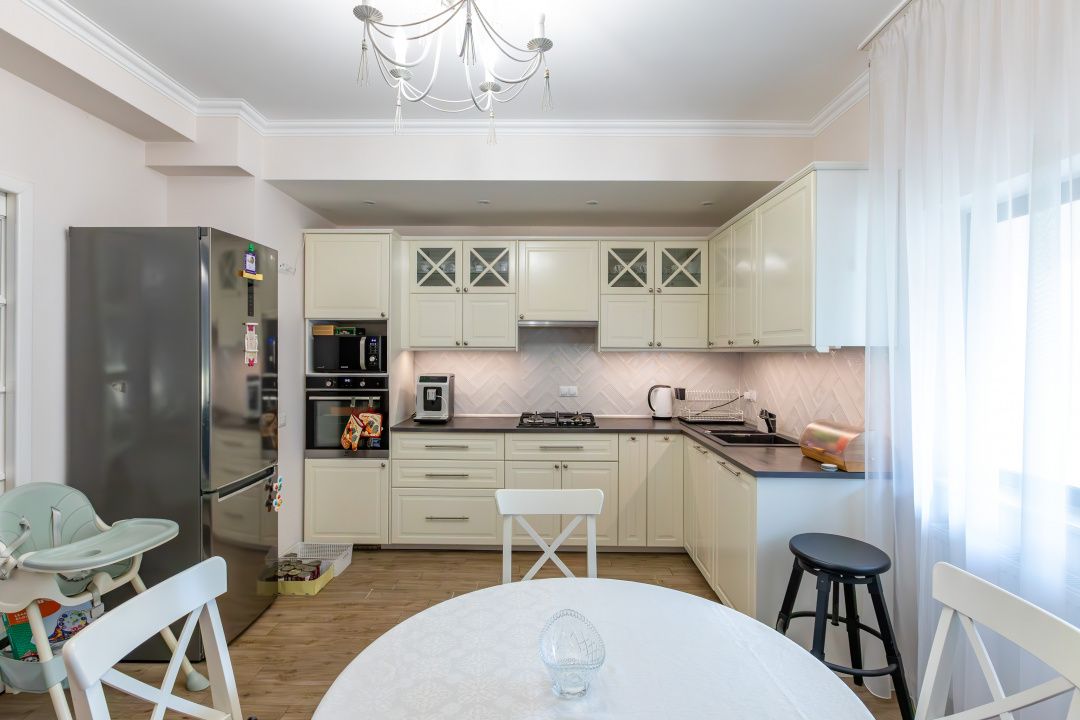 Casă cu 5 camere de vânzare în Gheraiesti, Bacău – fotografia 11 din 30