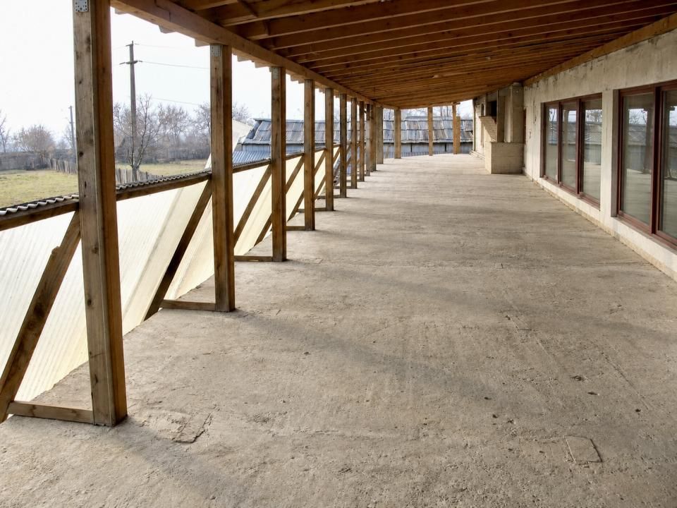 Spațiu industrial cu 15 camere de vânzare în Comănești – fotografia 10 din 10