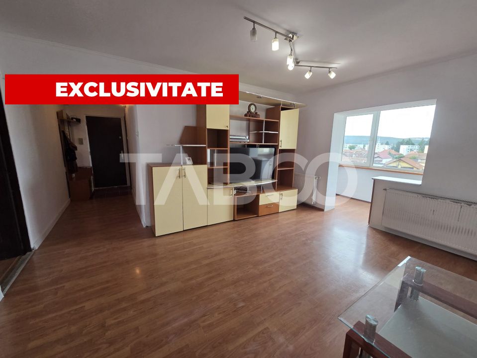 Apartament cu 3 camere de vânzare în Făgăraș – fotografia 1 din 10