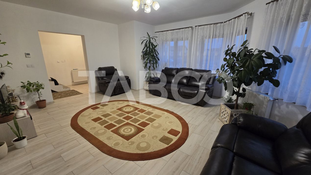 Casă cu 5 camere de vânzare în Piata Cluj, Sibiu – fotografia 5 din 16
