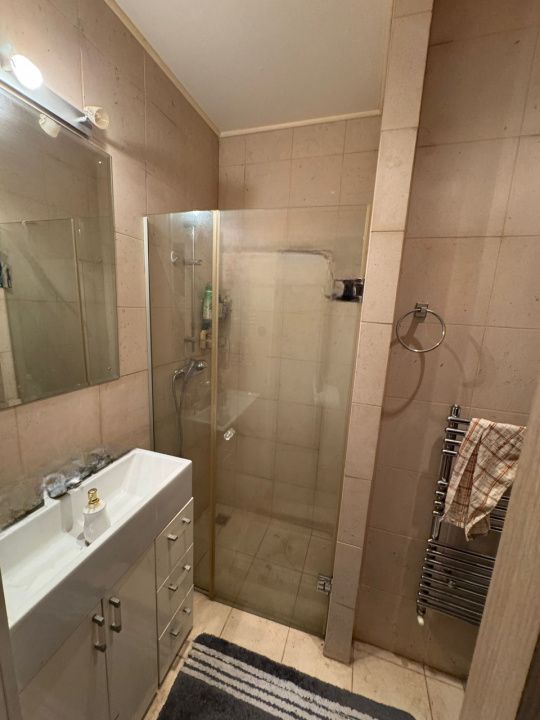 Casă cu 4 camere de vânzare în Central, Tunari – fotografia 8 din 25