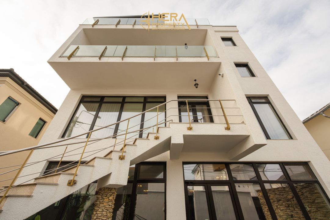 Casă cu 8 camere de vânzare în Ultimul leu, Galați – fotografia 2 din 86