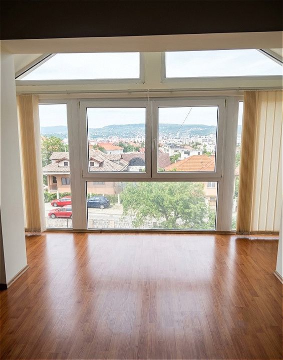 Spațiu de birouri cu 4 camere de vânzare în Buna-Ziua, Cluj-Napoca – fotografia 1 din 5