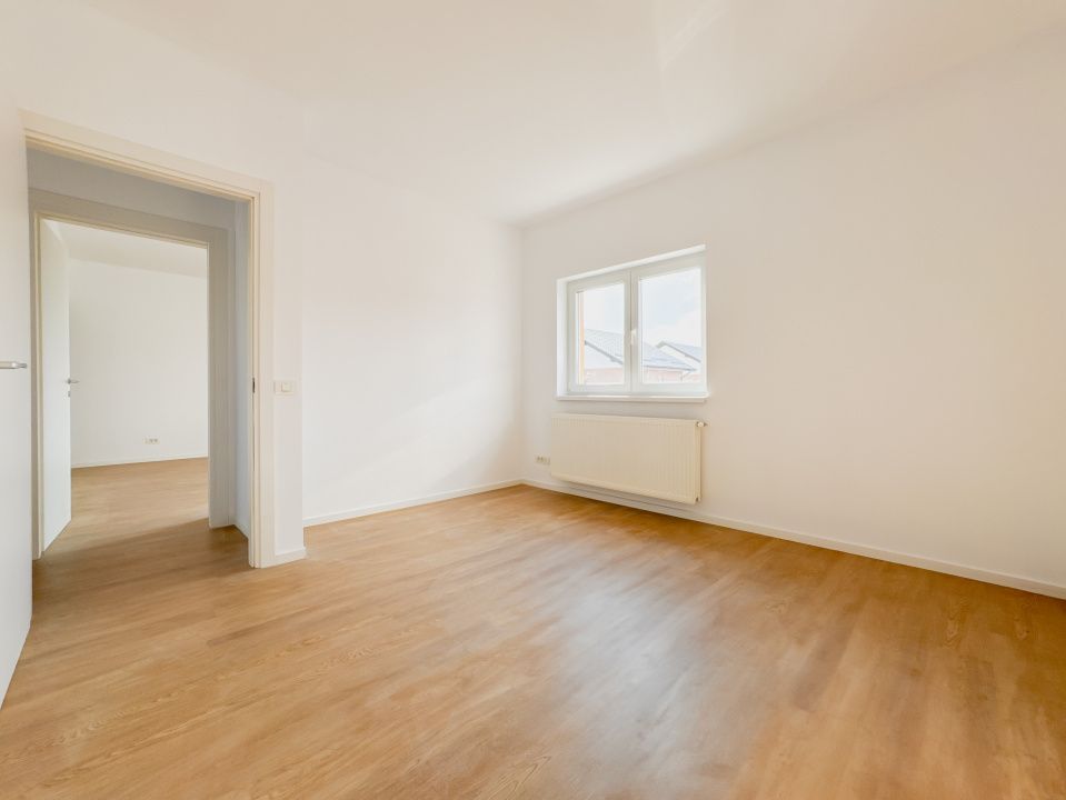 Casă cu 4 camere de vânzare în Nord-Vest, Sabareni – fotografia 9 din 20