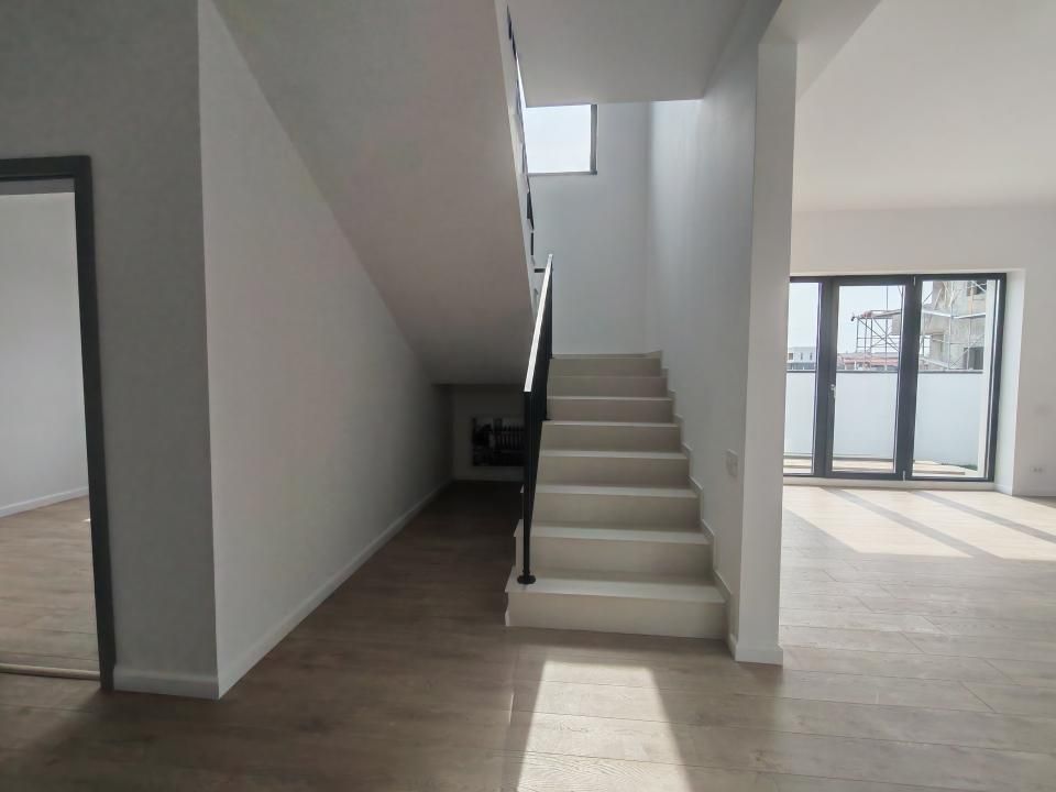 Casă cu 4 camere de vânzare în Otopeni – fotografia 4 din 15