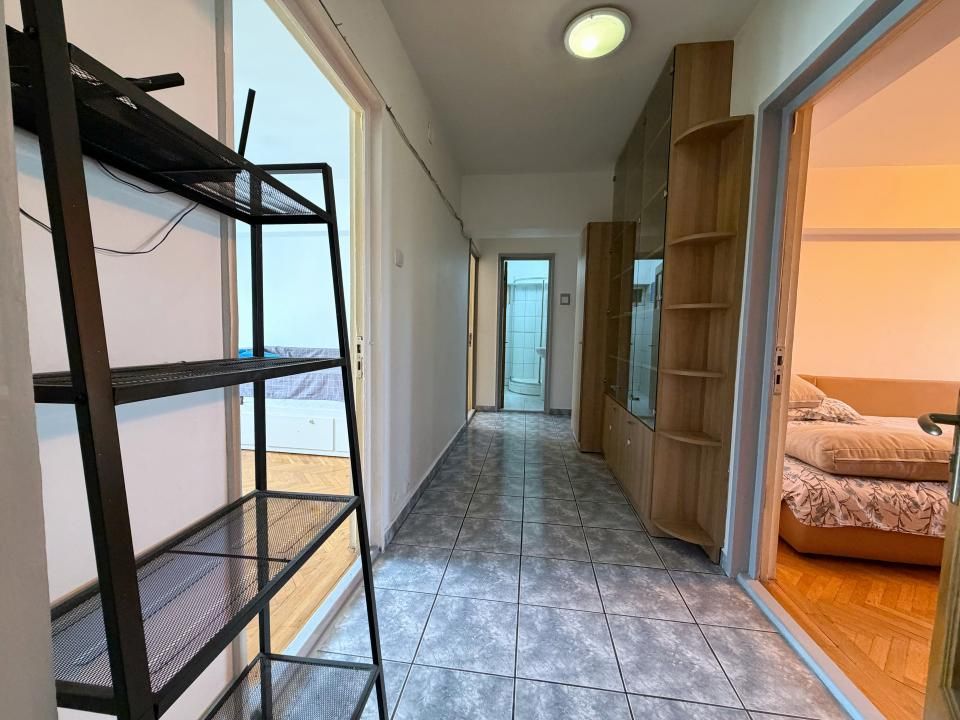 Apartament cu 4 camere de închiriat în Turda, București – fotografia 2 din 15