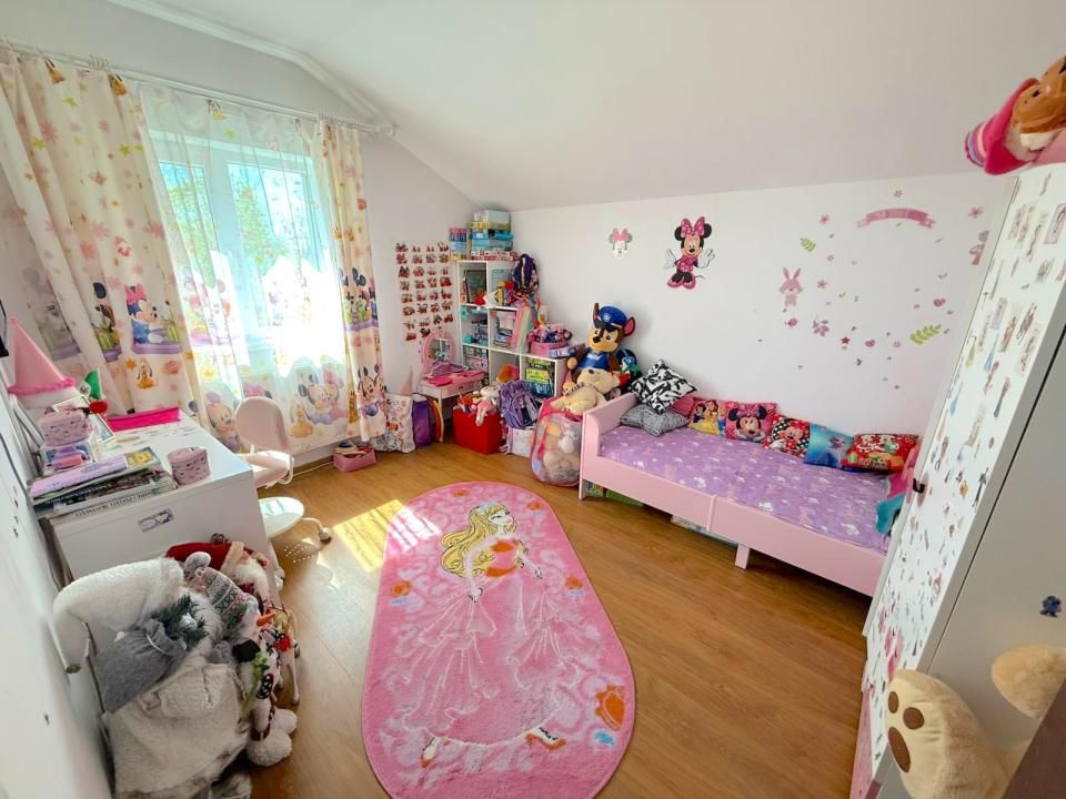 Casă cu 4 camere de vânzare în Central, Berceni – fotografia 19 din 44