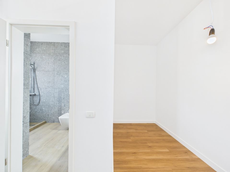 Casă cu 4 camere de vânzare în Est, Sânpetru – fotografia 21 din 28