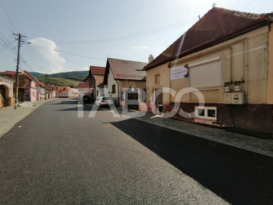 Casă cu 4 camere de vânzare în Săliște – fotografia 2 din 16