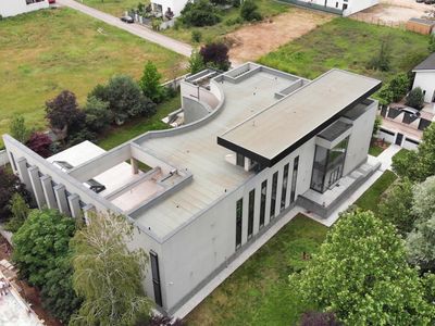 Casă cu 8 camere de închiriat în Băneasa, București – fotografia 2 din 16