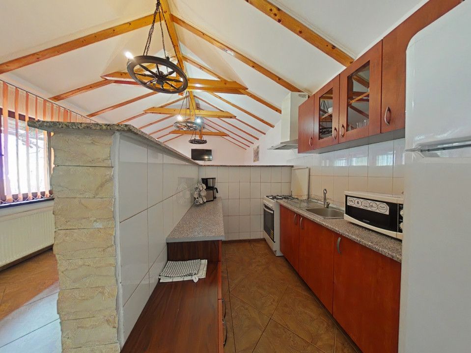 Casă cu 5 camere de închiriat în Moieciu de Jos – fotografia 4 din 18