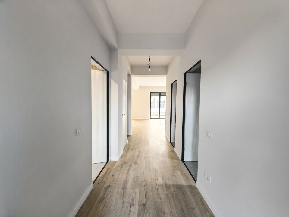 Casă cu 5 camere de vânzare în Otopeni – fotografia 13 din 31