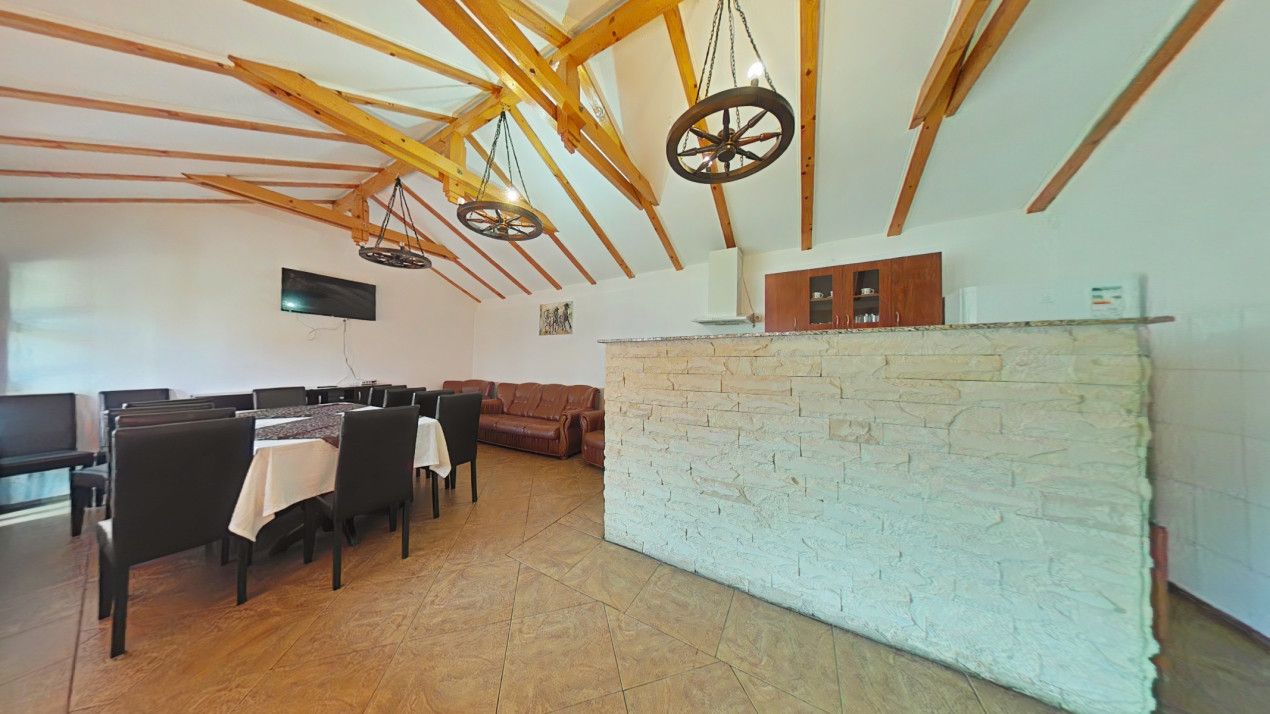 Casă cu 5 camere de închiriat în Moieciu de Jos – fotografia 3 din 18