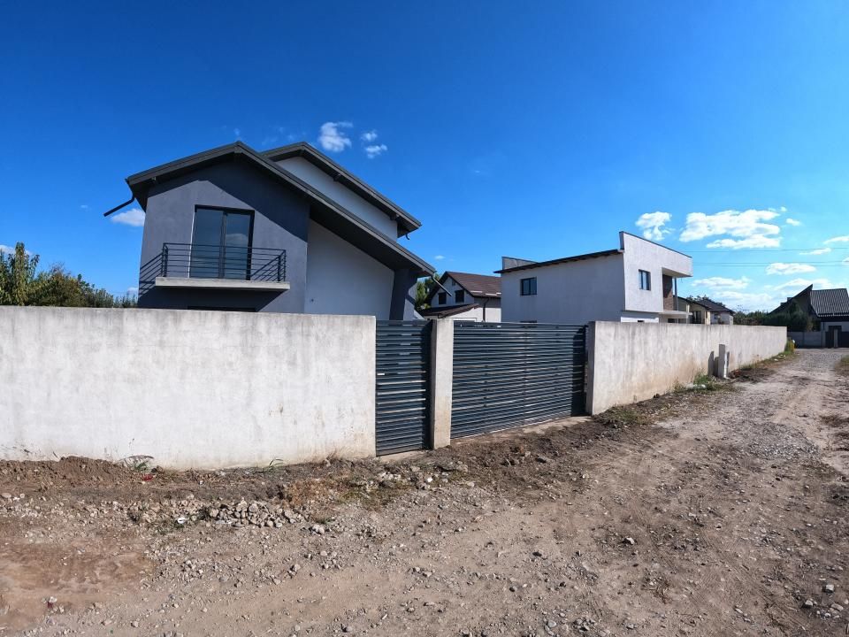 Casă cu 3 camere de vânzare în Semicentral, Giurgiu – fotografia 12 din 19