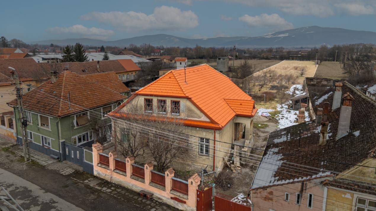 Casă cu 5 camere de vânzare în Central, Prejmer – fotografia 4 din 35