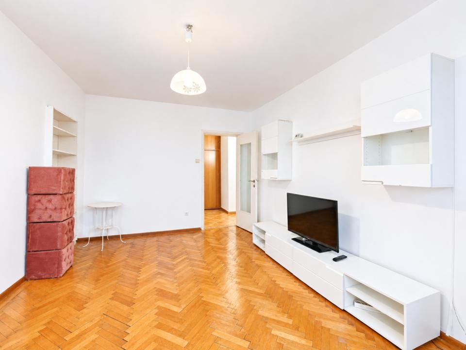 Apartament cu 3 camere de vânzare în Centrul Civic, Brașov – fotografia 2 din 16