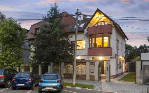 Casă cu 8 camere de vânzare în Vatra Luminoasa, București