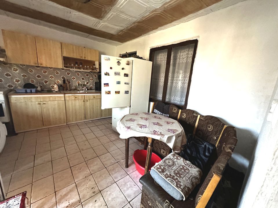 Casă cu 3 camere de vânzare în Central, Ighiu – fotografia 5 din 20