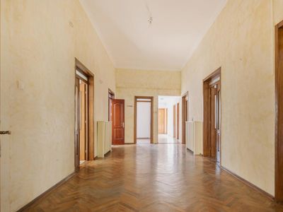 Casă cu 16 camere de vânzare în Peninsula, Constanța – fotografia 4 din 21