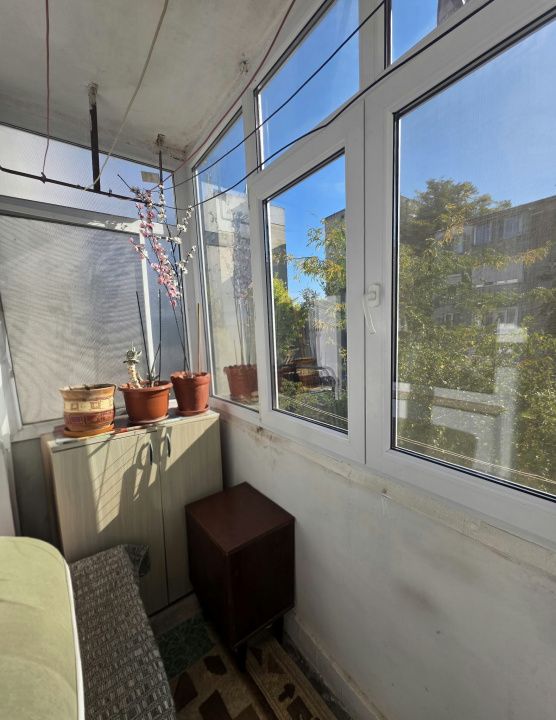 Apartament cu 3 camere de vânzare în Km 4-5, Constanța – fotografia 3 din 8