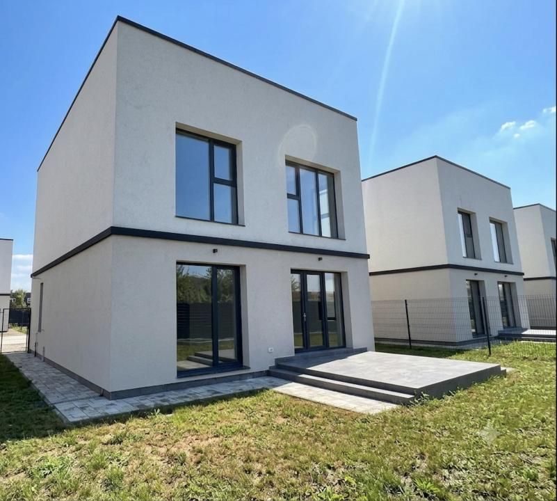 Casă cu 5 camere de vânzare în Sud, Tunari – fotografia 3 din 15
