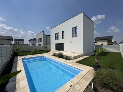 Casă cu 4 camere de vânzare în Tunari – fotografia 2 din 15
