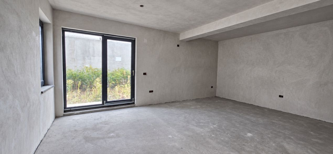 Casă cu 4 camere de vânzare în Sud, Ovidiu – fotografia 7 din 9