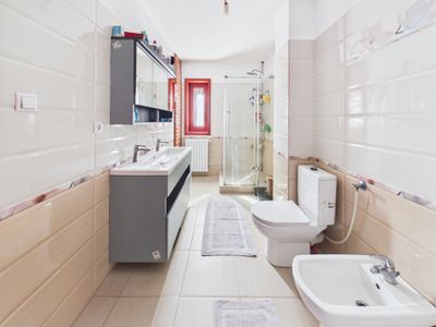 Casă cu 4 camere de vânzare în Nord-Est, Valea Dobarlaului – fotografia 3 din 33