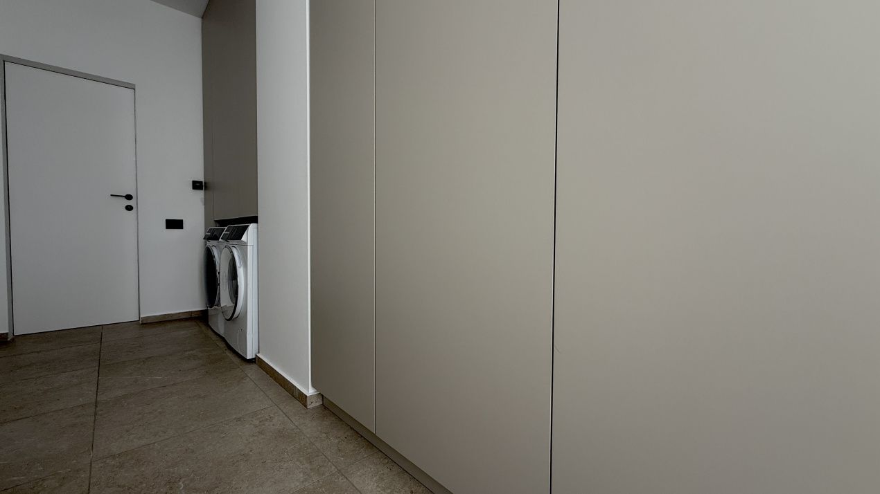 Apartament cu 6 camere de vânzare în Mamaia – fotografia 82 din 85