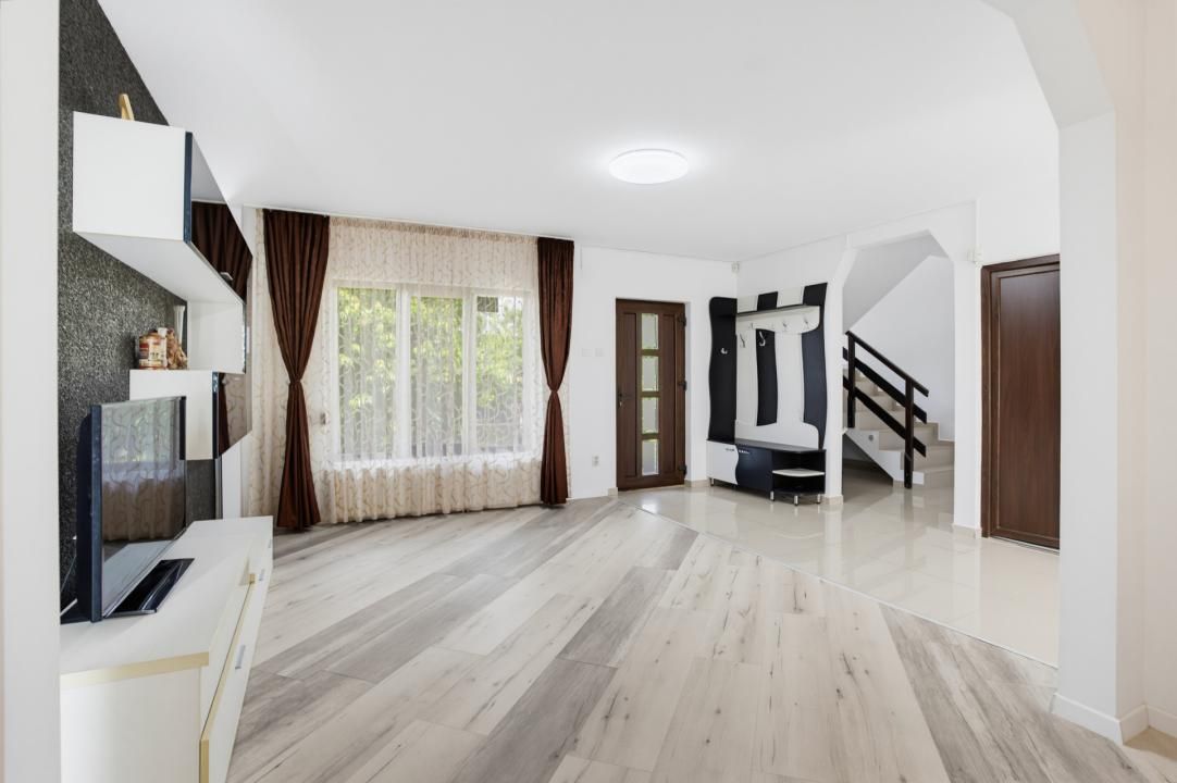 Casă cu 4 camere de vânzare în Horpaz – fotografia 7 din 31