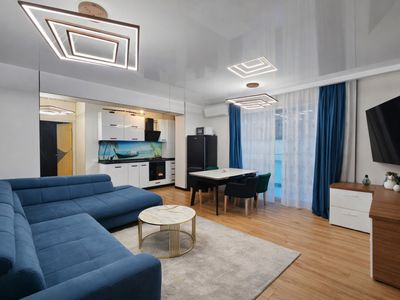 Apartament cu 2 camere de vânzare în Est, Mamaia-Sat – fotografia 3 din 14