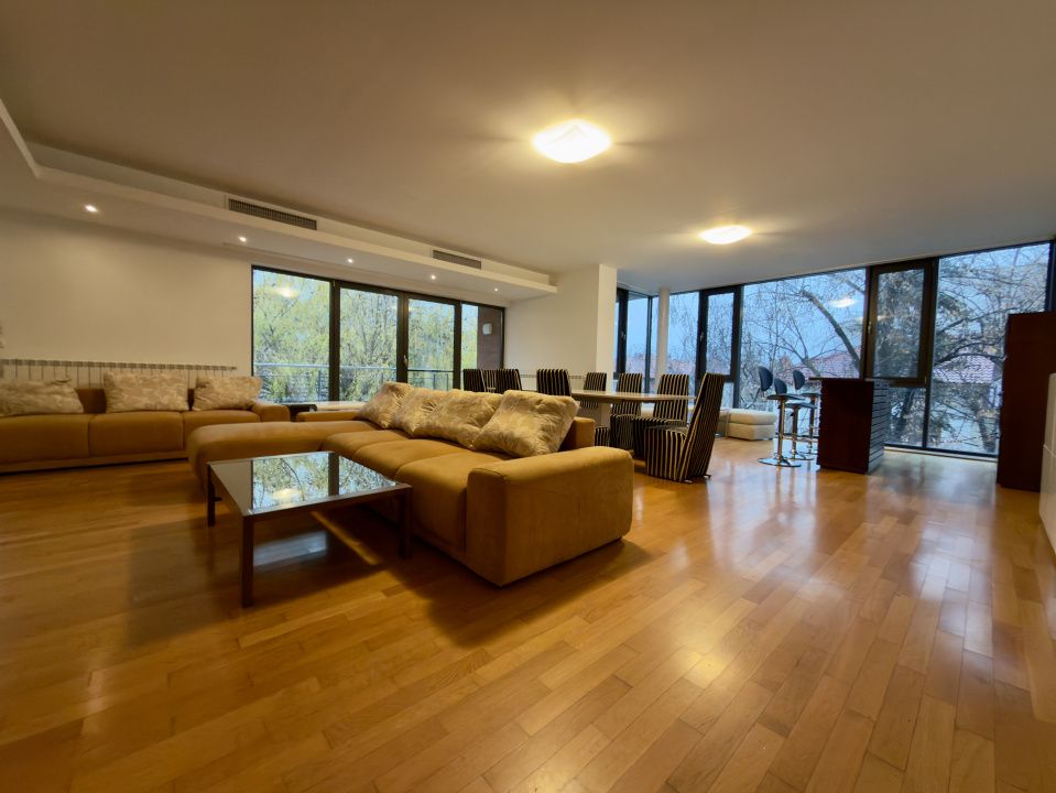 Apartament cu 5 camere de închiriat în Victoriei, București – fotografia 4 din 18