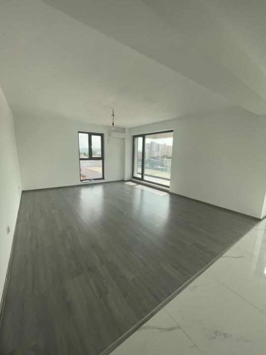 Apartament cu 2 camere de vânzare în Nord, Pitești – fotografia 1 din 7