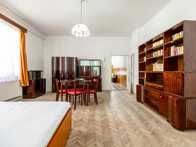 Apartament cu 2 camere de vânzare în Centrul Istoric, Brașov – fotografia 2 din 19