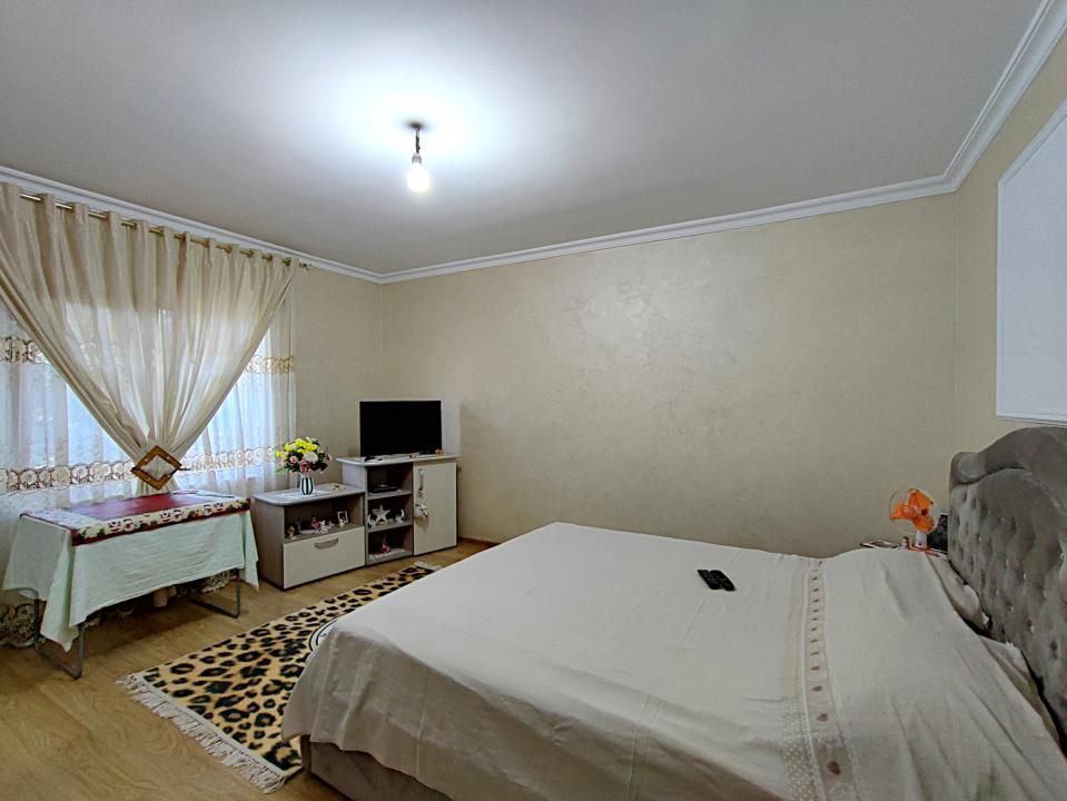 Casă cu 5 camere de vânzare în Valu lui Traian – fotografia 8 din 29