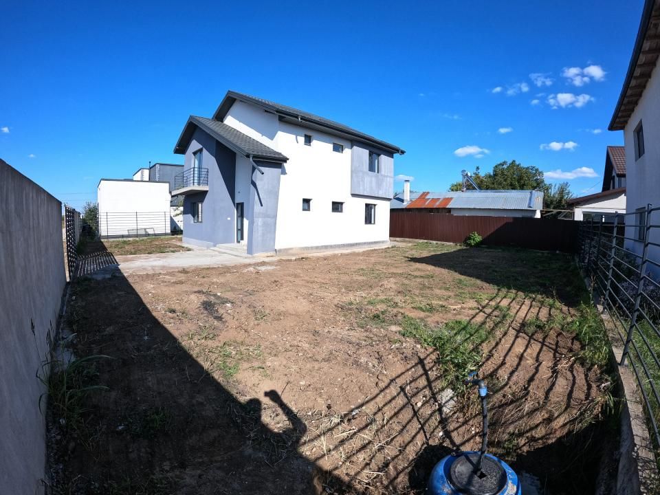 Casă cu 3 camere de vânzare în Semicentral, Giurgiu – fotografia 10 din 19