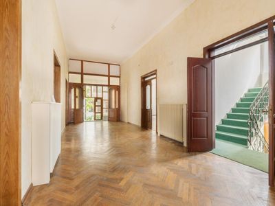 Casă cu 16 camere de vânzare în Peninsula, Constanța – fotografia 3 din 21
