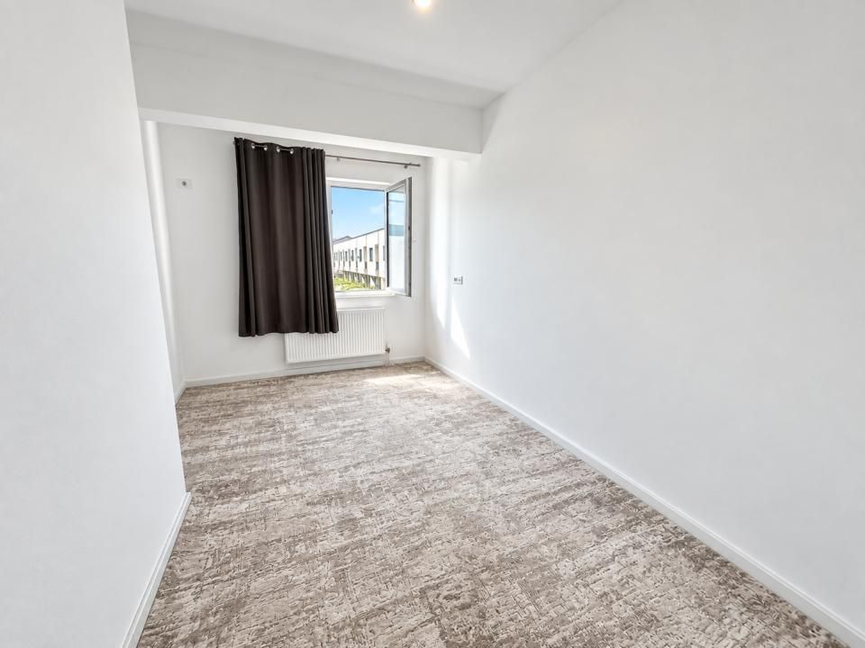 Casă cu 4 camere de vânzare în Central, Dobroești – fotografia 8 din 14