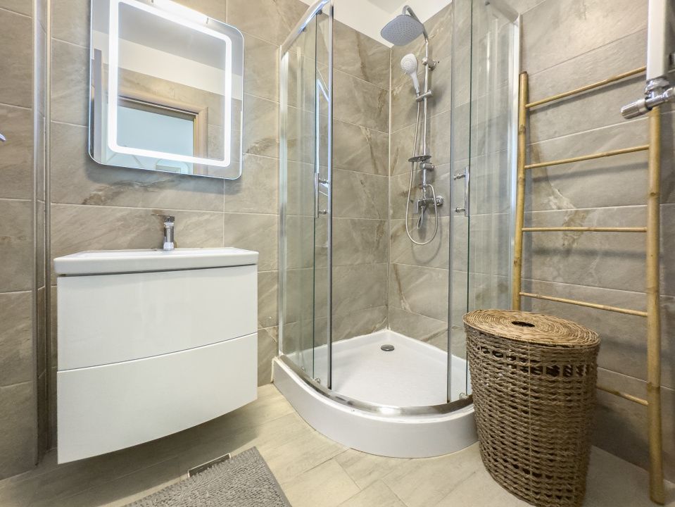 Apartament cu 2 camere de vânzare în Mamaia-Sat – fotografia 11 din 13