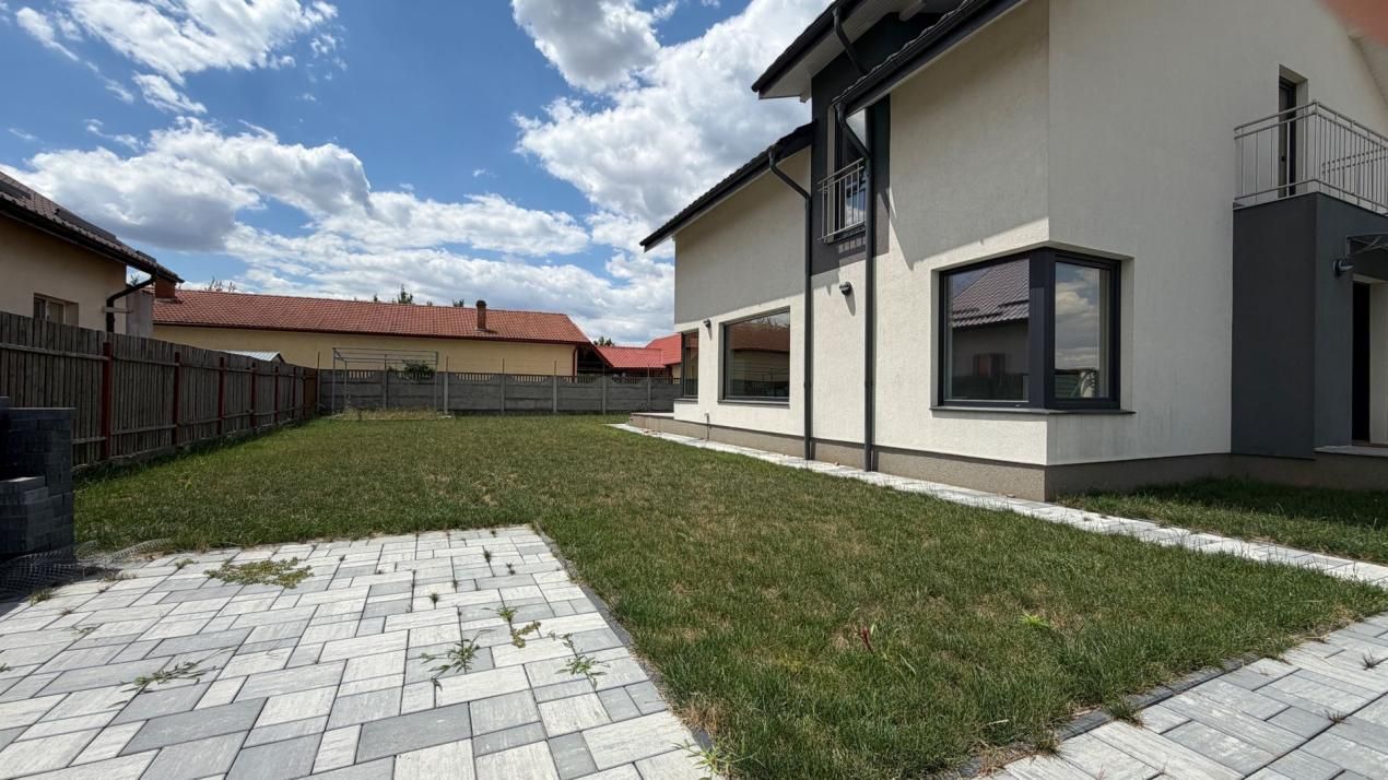 Casă cu 5 camere de vânzare în Exterior Est, Moșnița Veche – fotografia 21 din 26