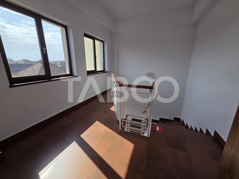 Spațiu de birouri cu 14 camere de vânzare în Făgăraș – fotografia 11 din 15