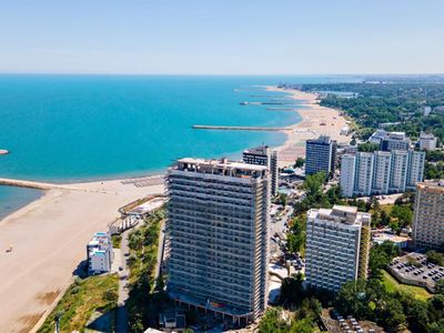 Apartament cu 2 camere de vânzare în Nord, Olimp – fotografia 3 din 13