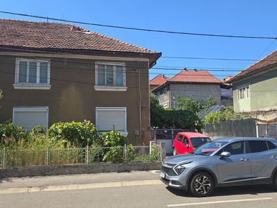 Casă cu 6 camere de vânzare în Central, Orsova – fotografia 4 din 9