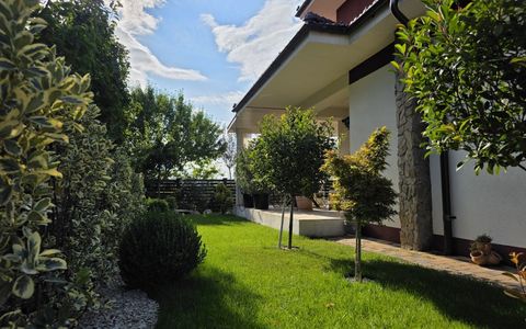 Casă cu 4 camere de vânzare în Corbeanca