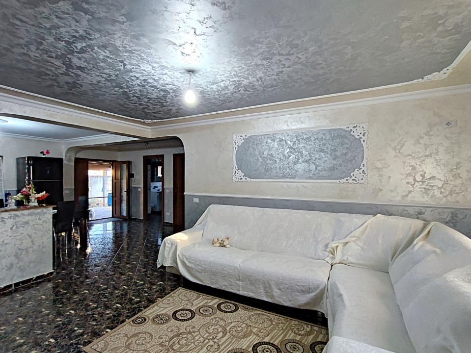 Casă cu 5 camere de vânzare în Valu lui Traian – fotografia 5 din 29