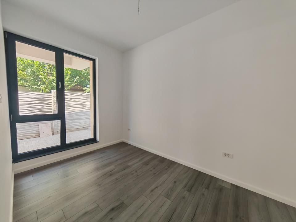 Casă cu 6 camere de vânzare în Tunari – fotografia 8 din 28